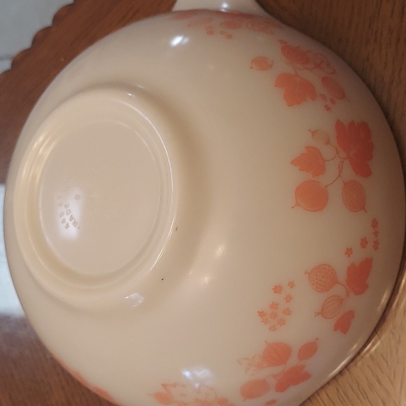 🔥FINAL SALE🔥 Pyrex pink Gooseberry bowl 🥣. - Picture 12 of 15